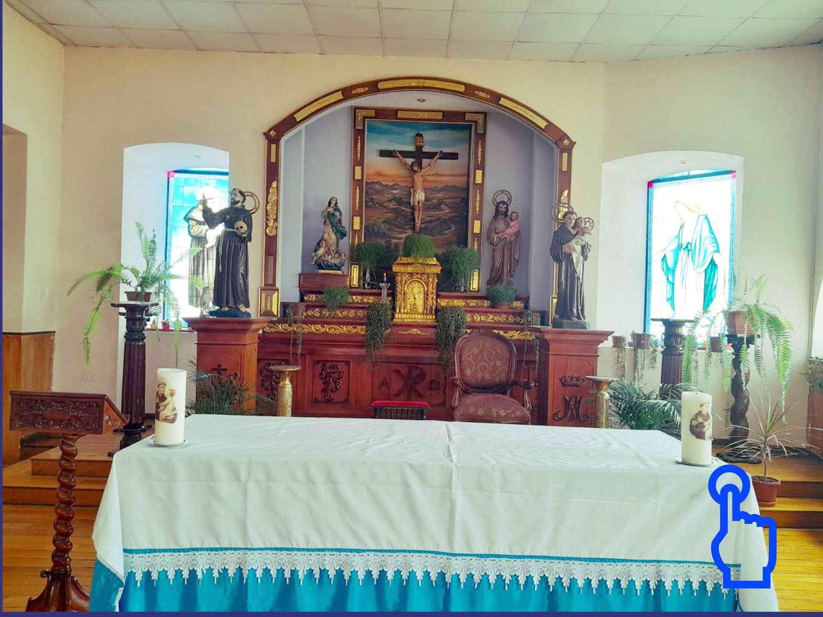 Altar de la Unidad Educativa San Antonio de Padua